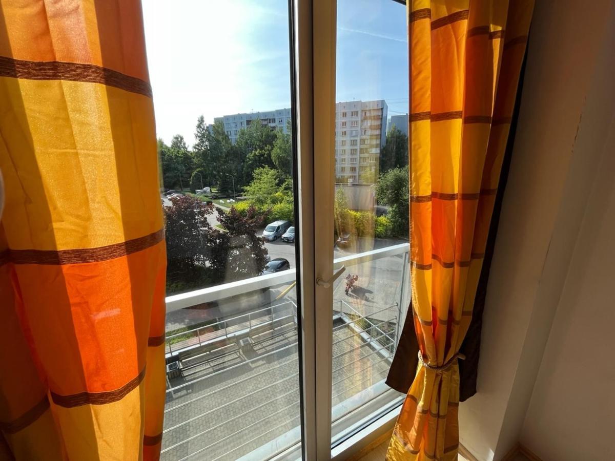 Lovely Apartments In Imanta With Free Parking Riga Exterior photo